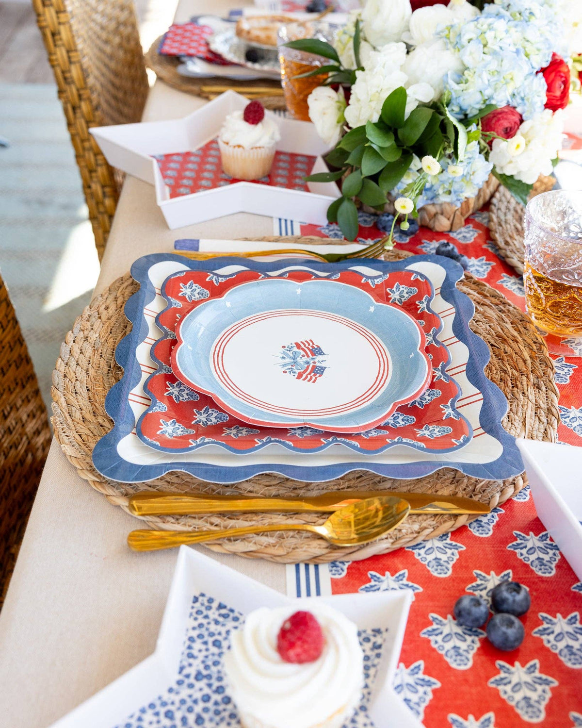 Flag Paper Plates - 8"