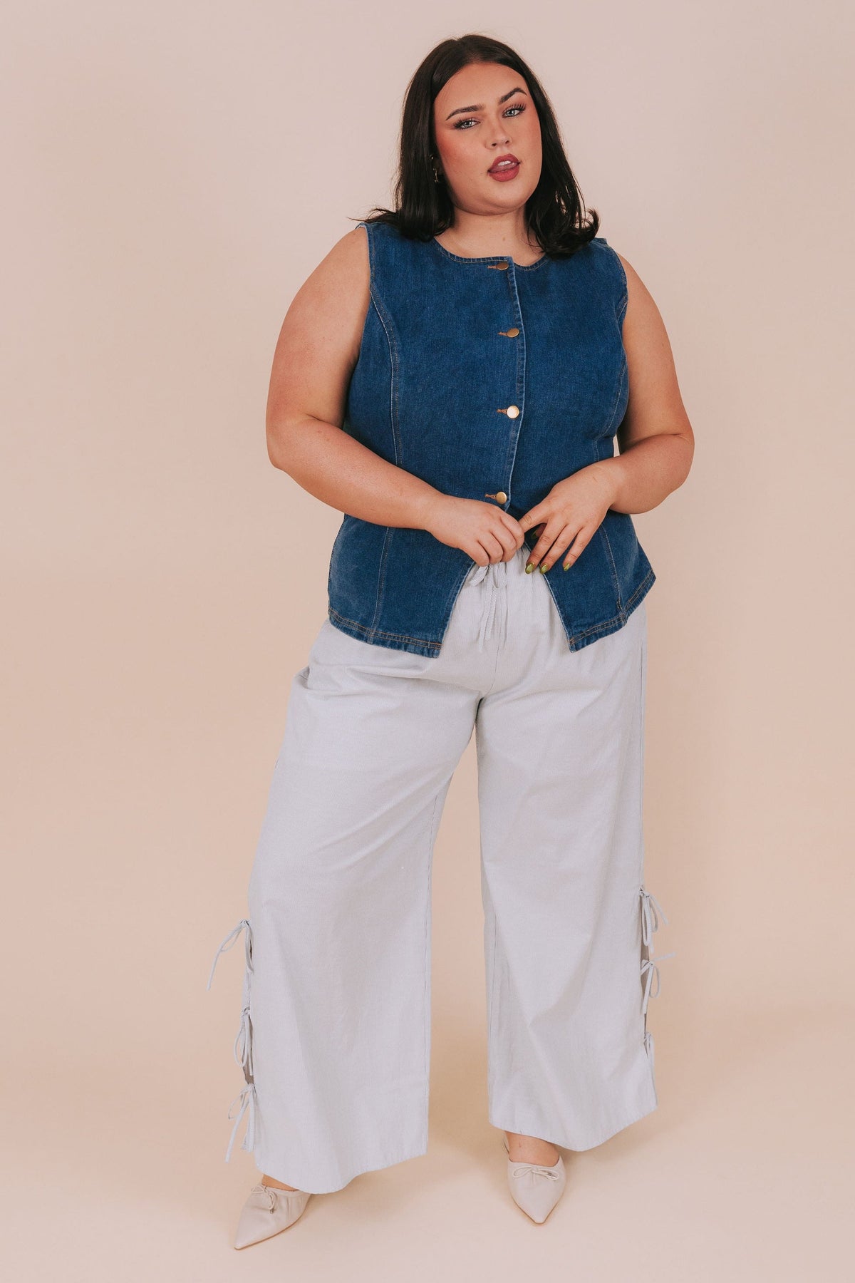 PLUS SIZE - No Stopping Us Vest