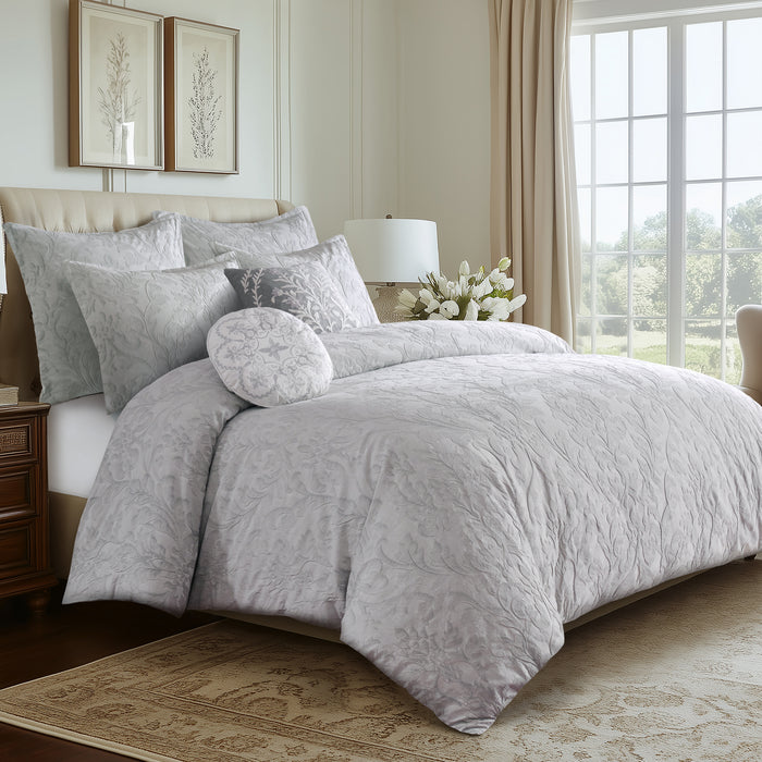 Alessio Comforter Set