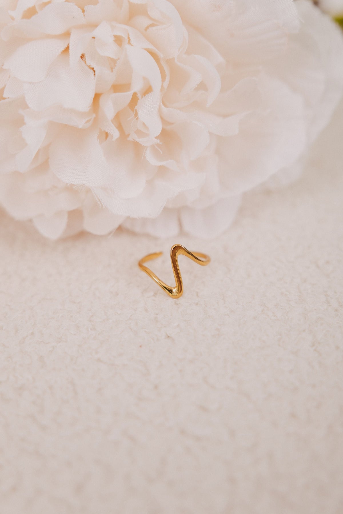 Aperture Ring - 18K Gold Plated