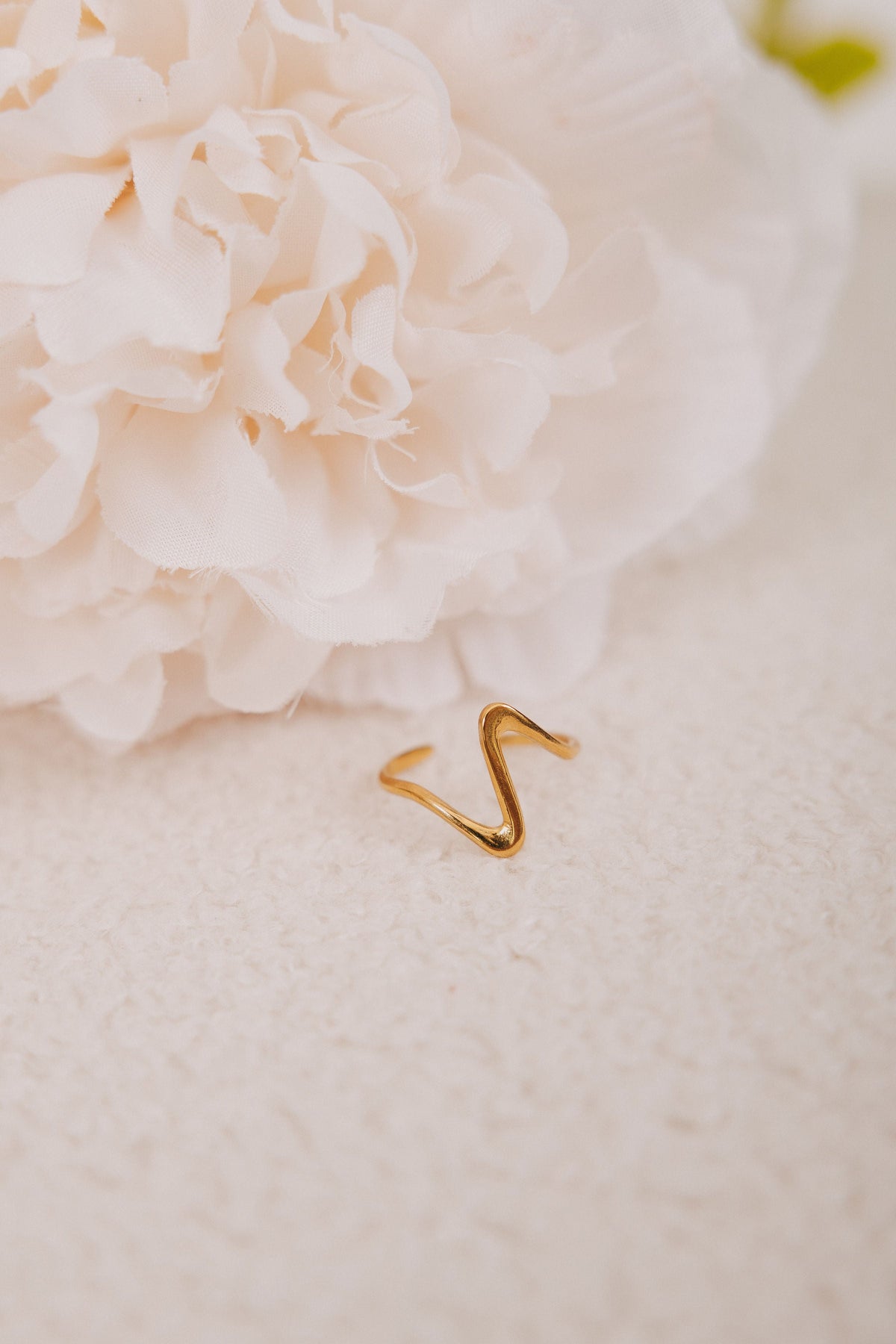 Aperture Ring - 18K Gold Plated