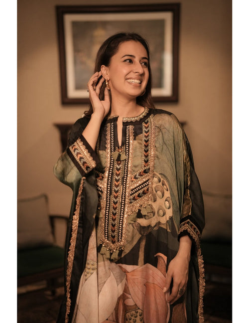 Kaafirana Kaftan Dress