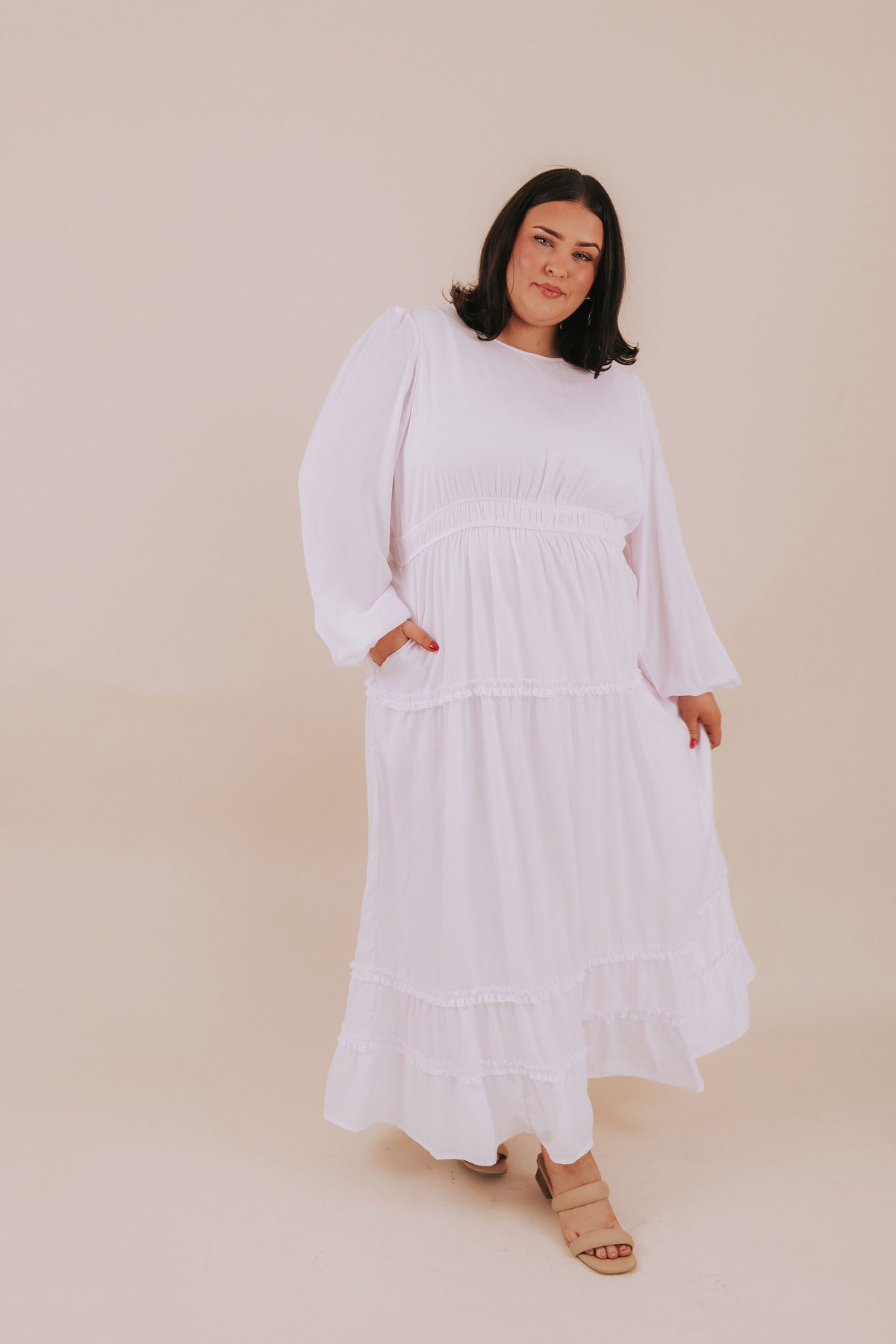 PLUS SIZE - The White: Monica