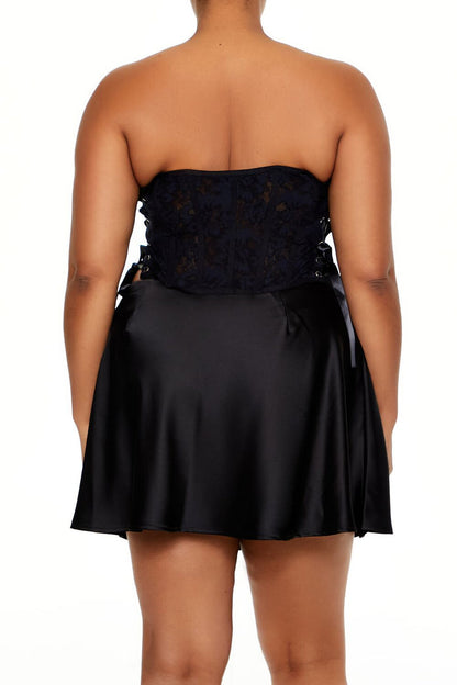 Plus Size Lace-Up Tube Top