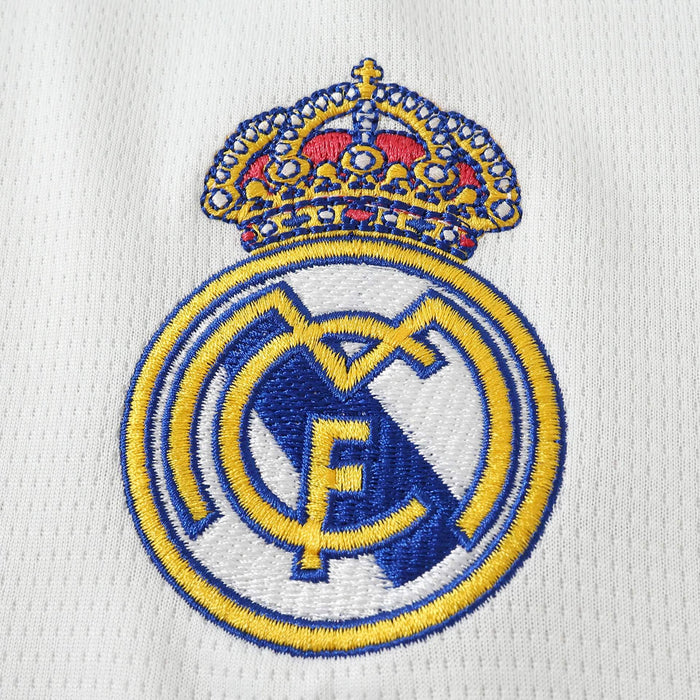 Real Madrid 2026/27 Local