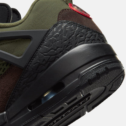 Up close, rear view of the Jordan Spizike Low.