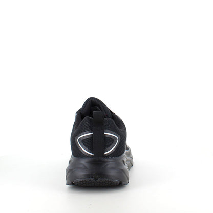 Svarta sneakers i ventilerande mesh